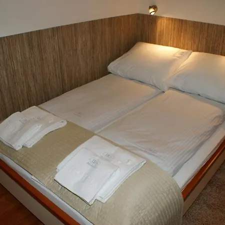 Apartment Irs Royal Irs Neptun Park